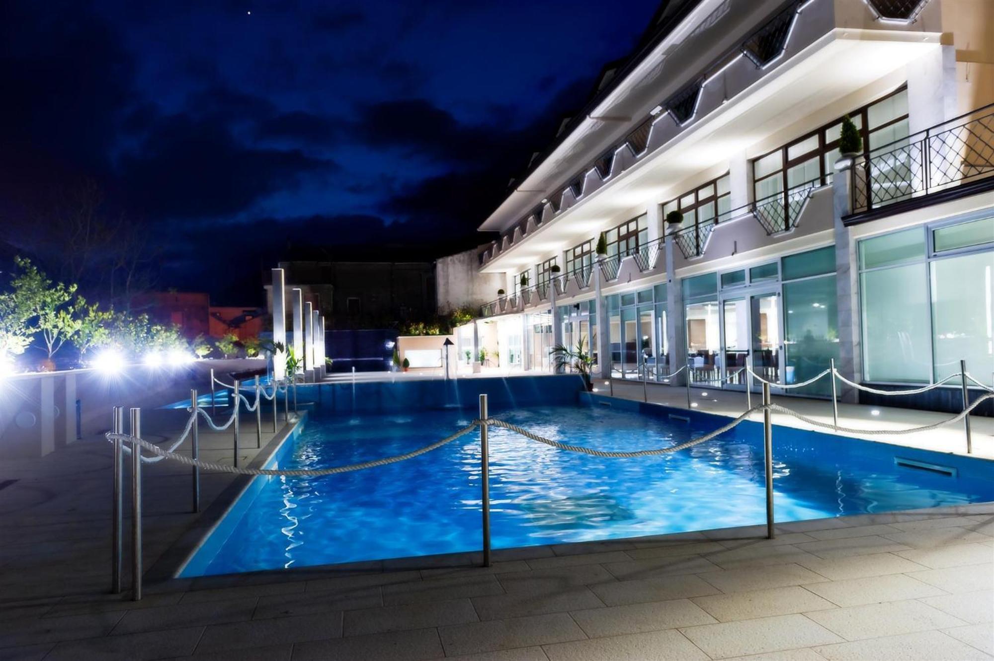 Vea Resort Hotel Mercato San Severino Exterior photo
